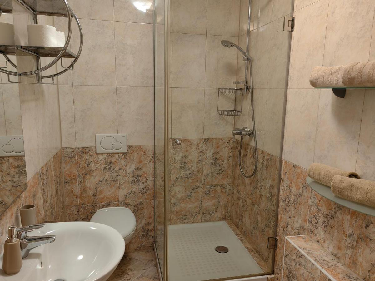 Sea View Apartment & Studio Apartment Bruno Umago Exterior foto