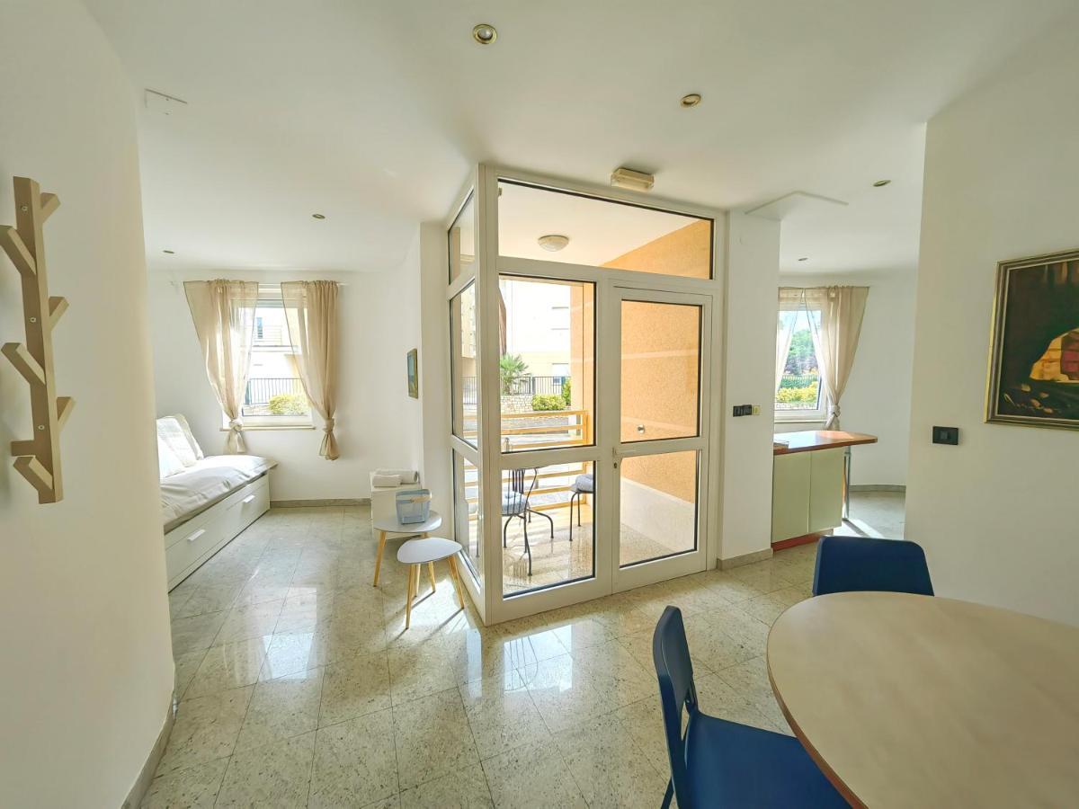 Sea View Apartment & Studio Apartment Bruno Umago Exterior foto